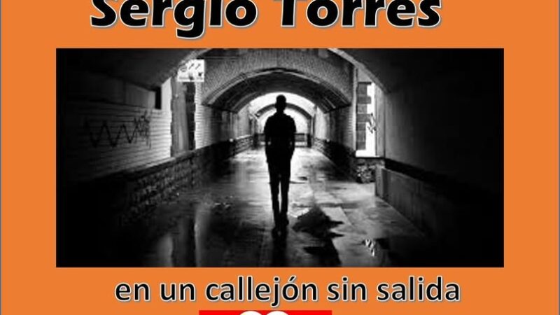 Sergio Torres en un callejón donde la salida